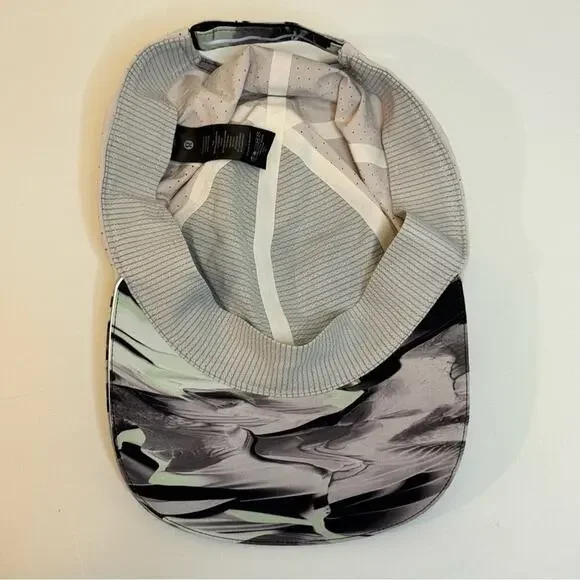 Lululemon Athletica Black and Gray cap - Picture 2 of 3